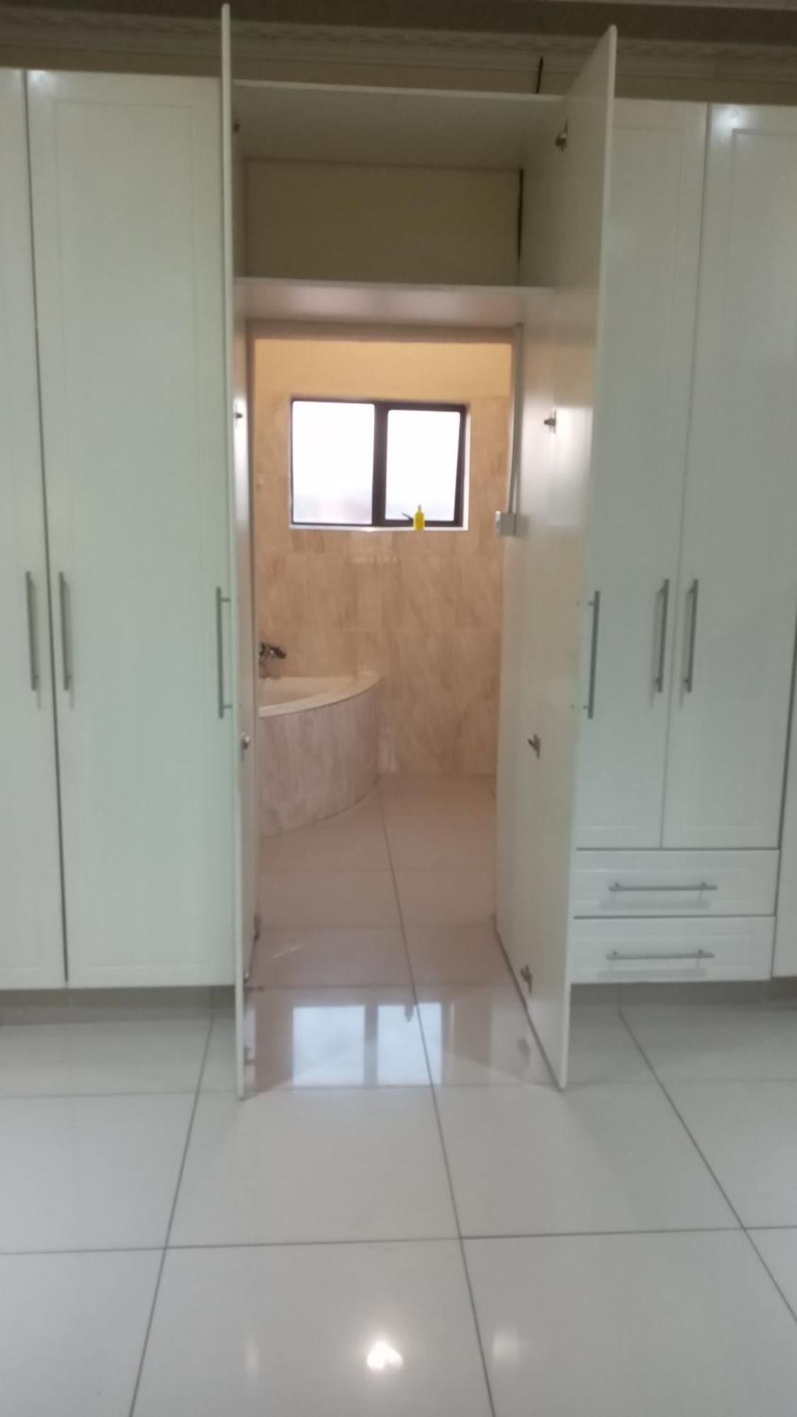 Zakhele Guest House 曼齐尼 外观 照片